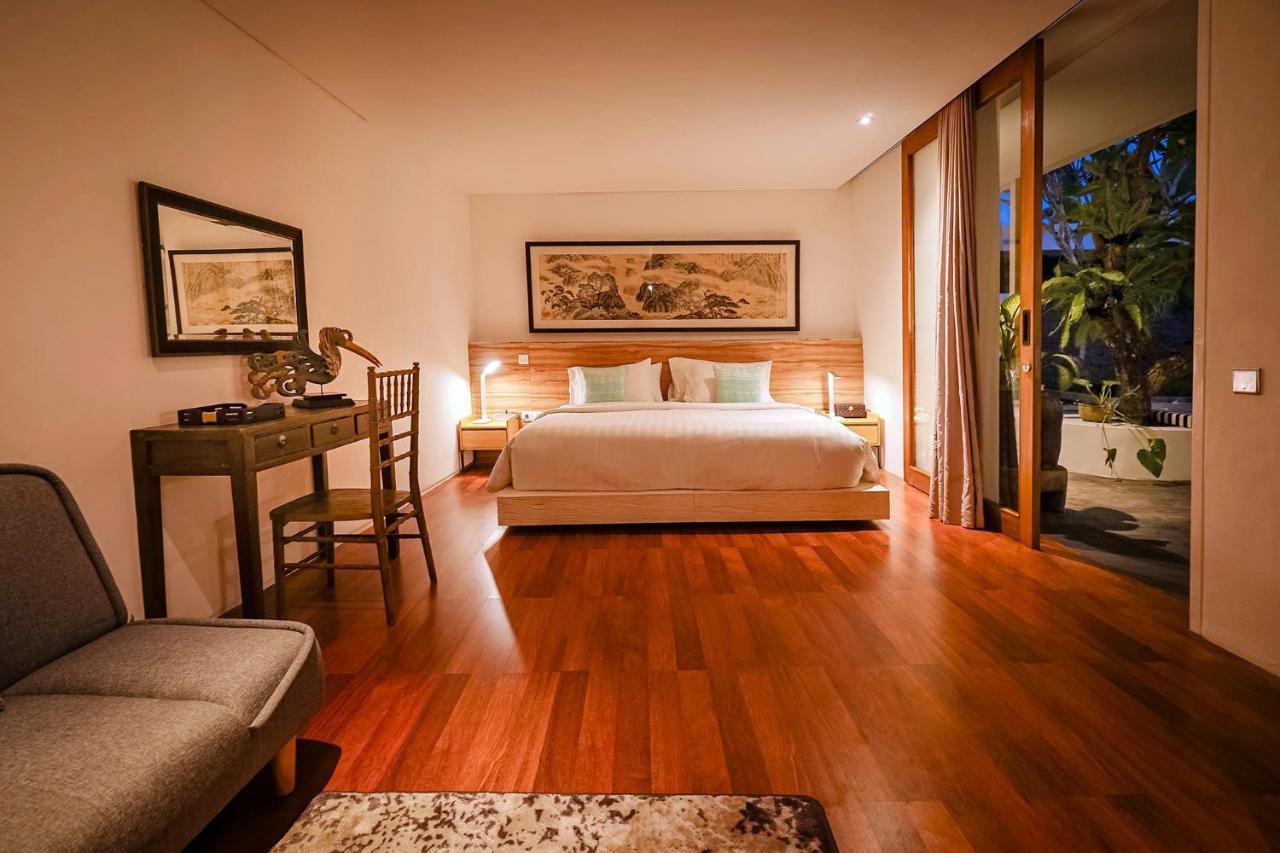 Bias Villa Seminyak Exterior photo